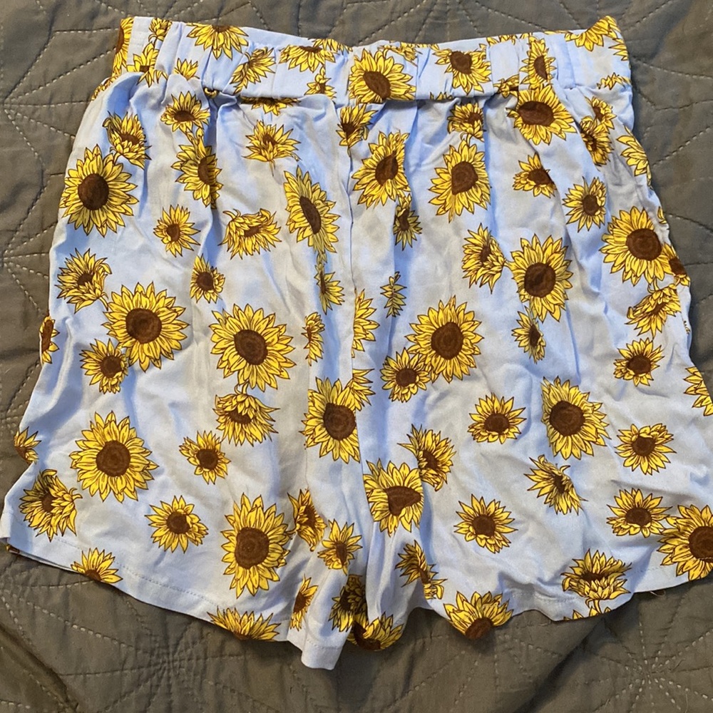 never worn - Picture 3 of 5